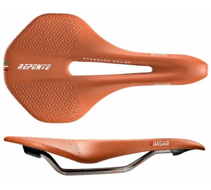 Sedlo REPENTE Quasar hnědé / 142 mm / 170 g