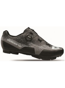 Tretry GAERNE MTB Lampo matt black EUR 48