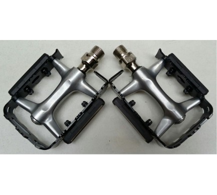 Pedály FPD-85FC 9/16" blk/sil ložiskový s odrazkou