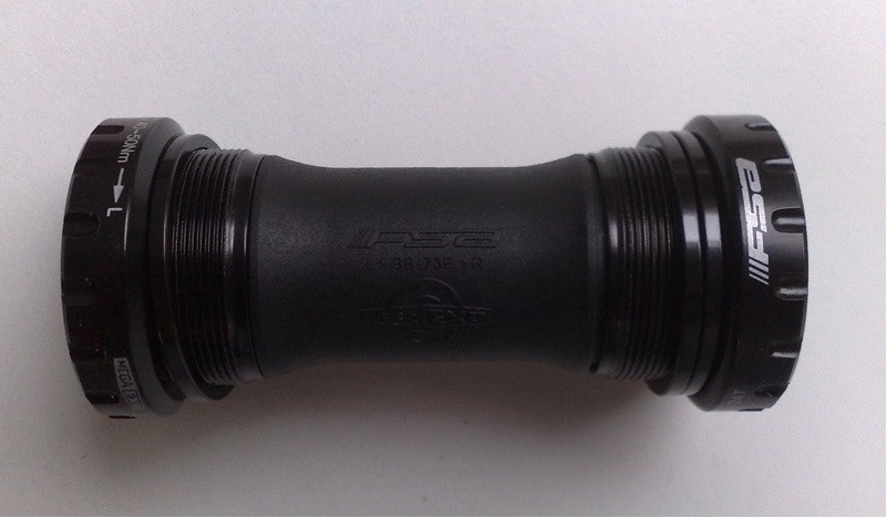 Středové misky FSA MegaExo 19 mm BSA silnič.BB4000