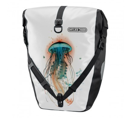 ORTLIEB Back-Roller Design - Jellyfish