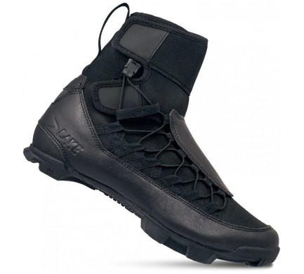 Tretry LAKE MXZ21 černá vel.45