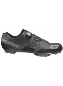 Tretry GAERNE MTB Hurricane WIDE matt black EUR 48